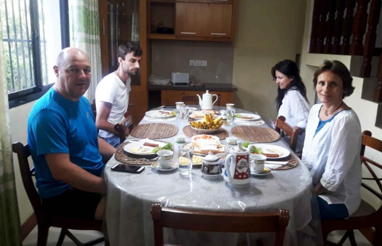Aa Bungalow แคนดี้ ภายนอก รูปภาพ